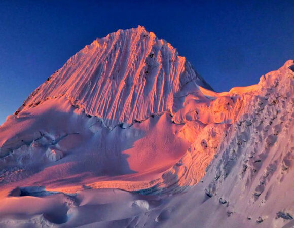 Nevado Alpamayo